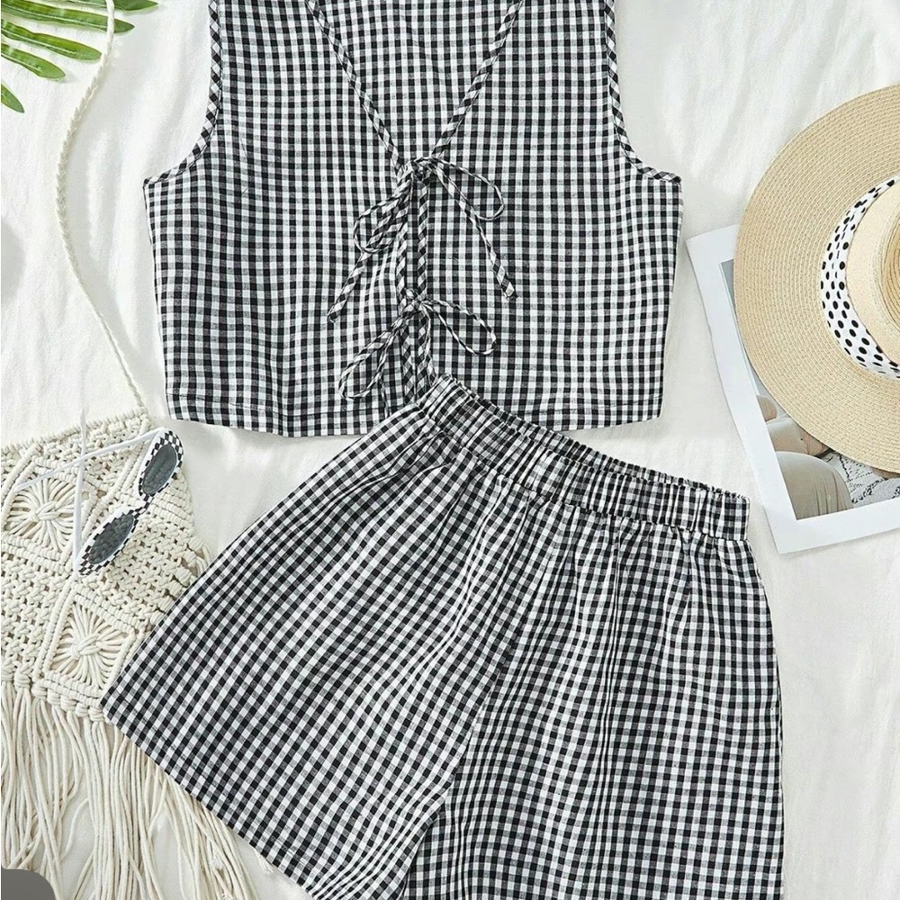 Black and White Gingham Set
